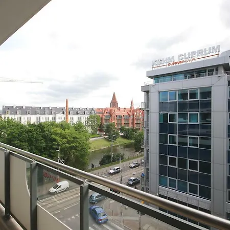 Big Apart-old Town- 3 Rooms- 10 People- Garage- Lift- New Building Apartment Wroclaw