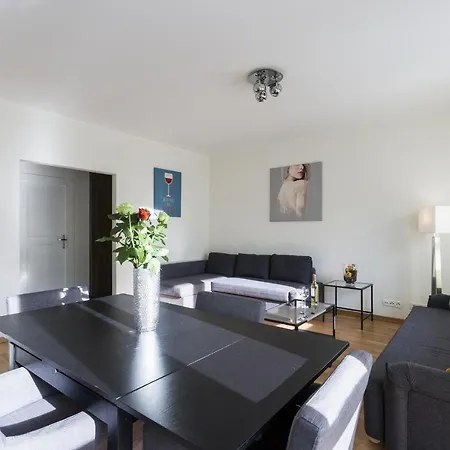 Big Apart-old Town- 3 Rooms- 10 People- Garage- Lift- New Building *