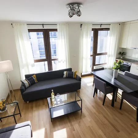 Apartment Big Apart-old Town- 3 Rooms- 10 People- Garage- Lift- New Building